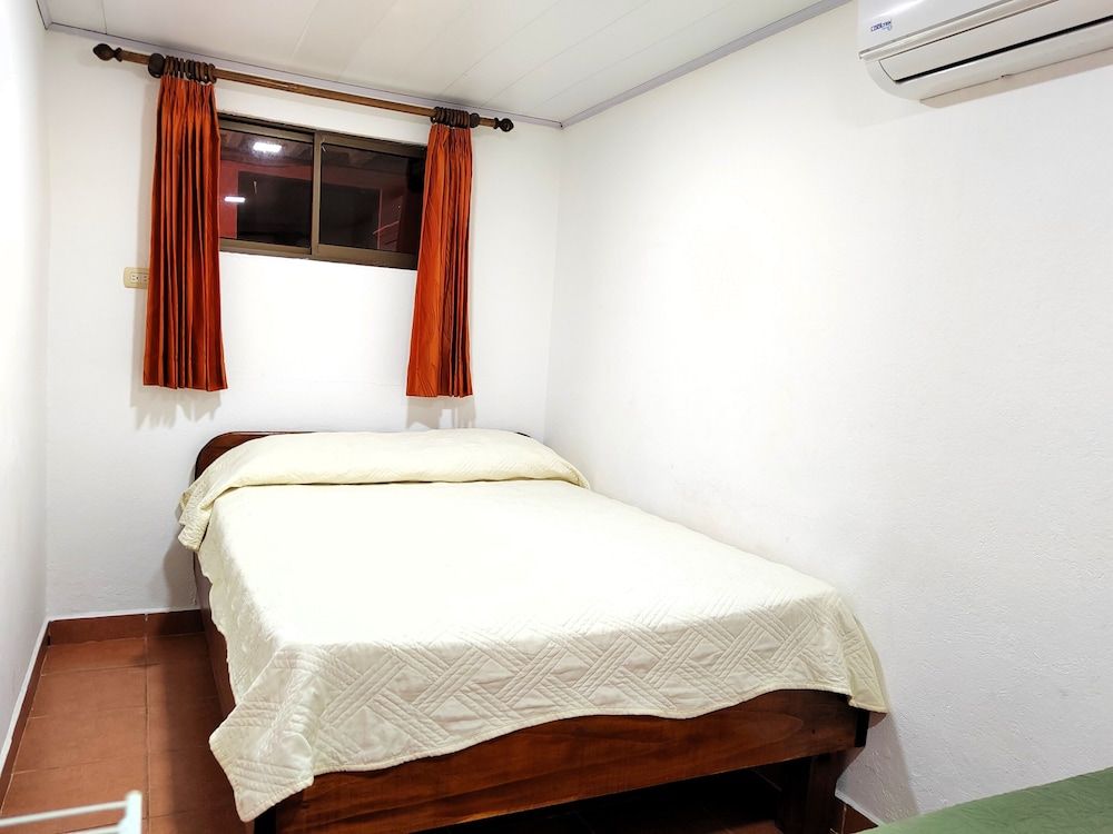 Hotel Los Ranchos Family Apartment 2