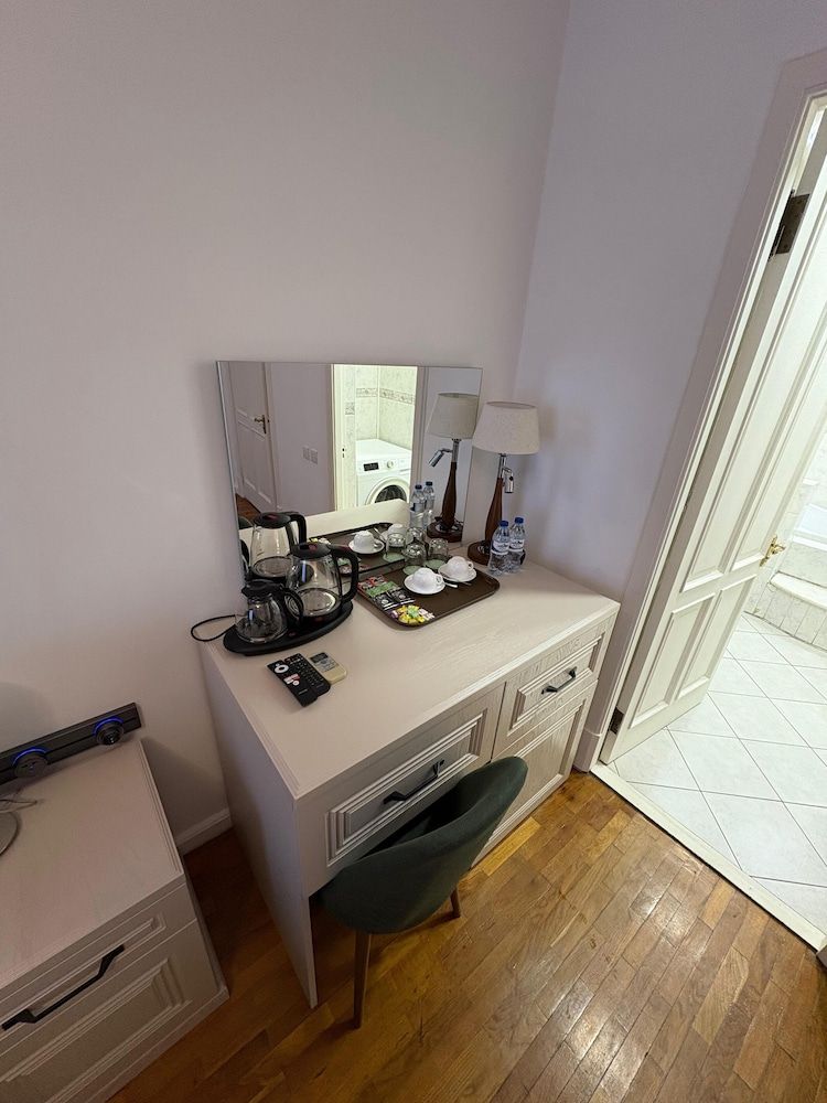 Sands of Time Classic Triple Room 20