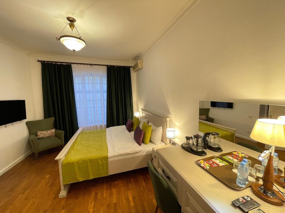 Sands of Time Classic Triple Room 4