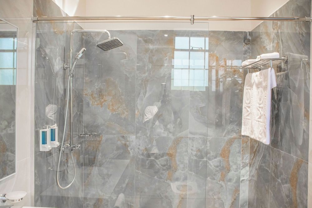 Muthu Sovereign Suites & Spa, Limuru Road, Nairobi Executive Room 4