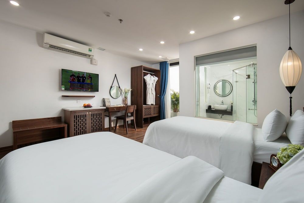 Deluxe Double or Twin Room, Balcony