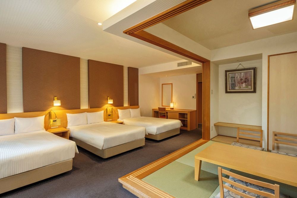 Comfort Room (Japanese-Western style Room, 3 Beds) Non Smoking
