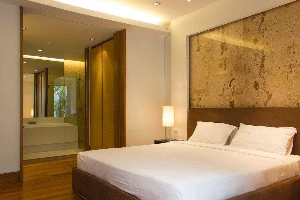 Pearl of Naithon by Alexanders Luxury Apartment, 2 Bedrooms 3