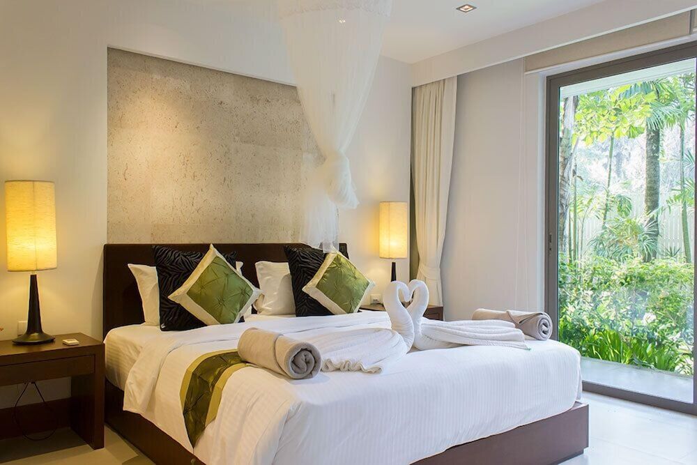 undefined Pearl of Naithon by Alexanders 7