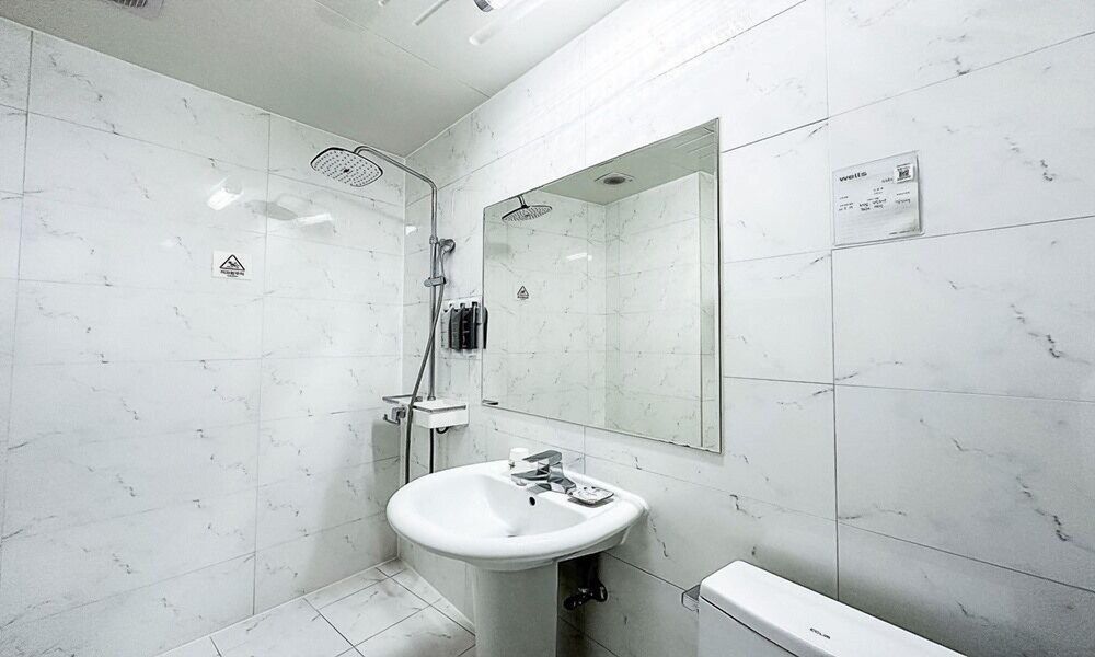 Gumi Time Hotel Double Room 17