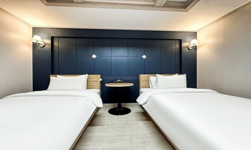 Gumi Time Hotel Twin Room 3