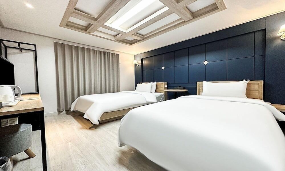 Gumi Time Hotel Twin Room 9