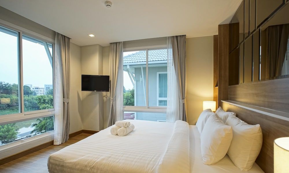 Nantra Chiangmai Riverfront Hotel