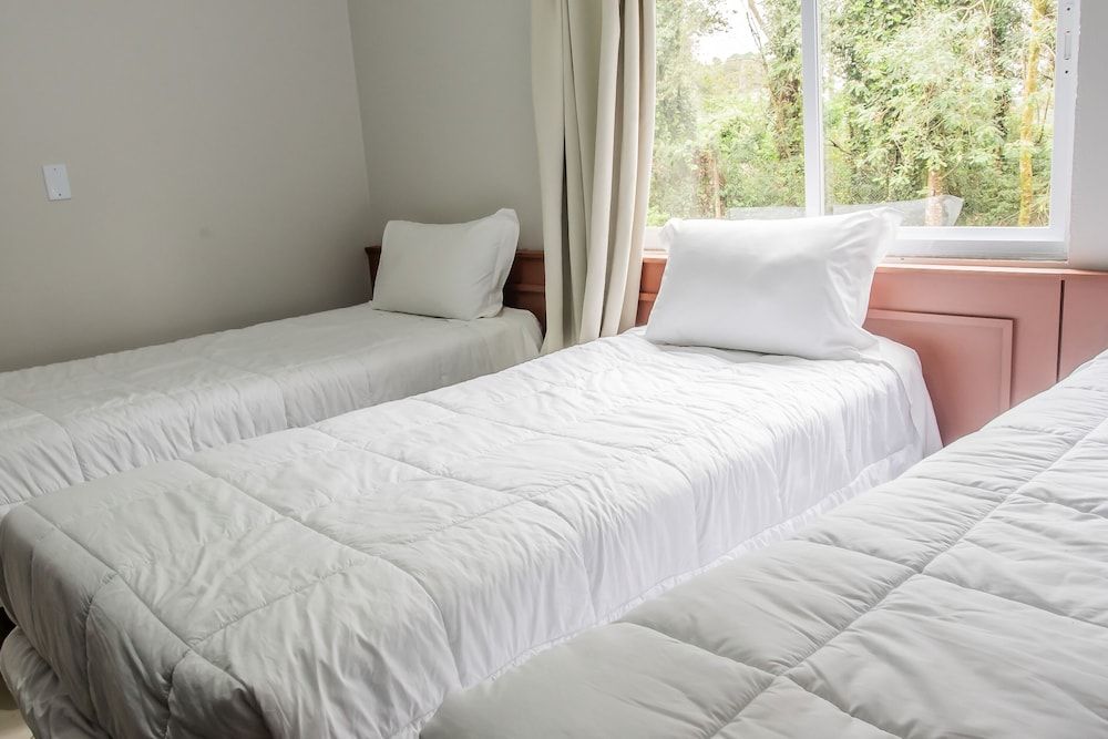 Hotel Serra Canela Family Room, Multiple Beds 3