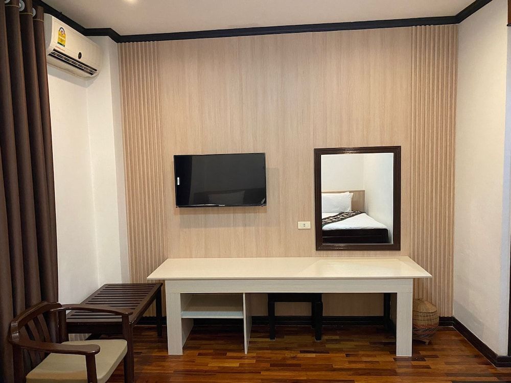 Anoulackkhenlao Hotel Classic Twin Room 2