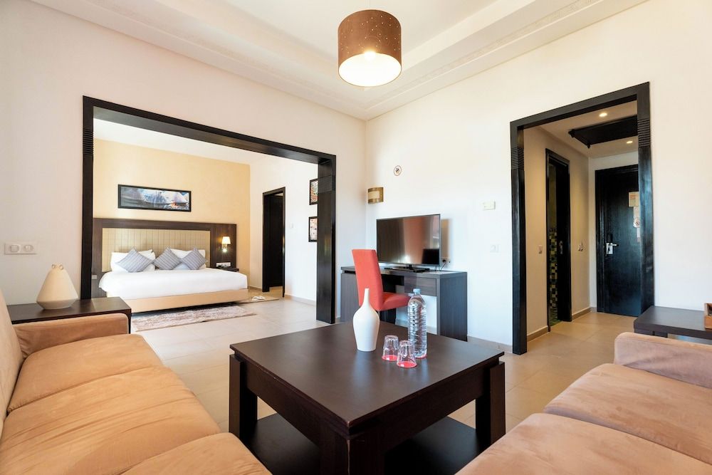 Deluxe Suite