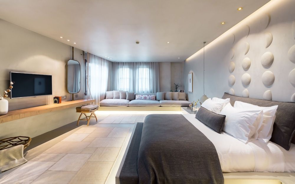 Omm Inn Junior Suite