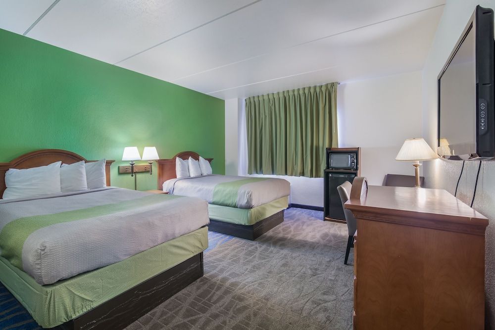Basic Room, 2 Double Beds