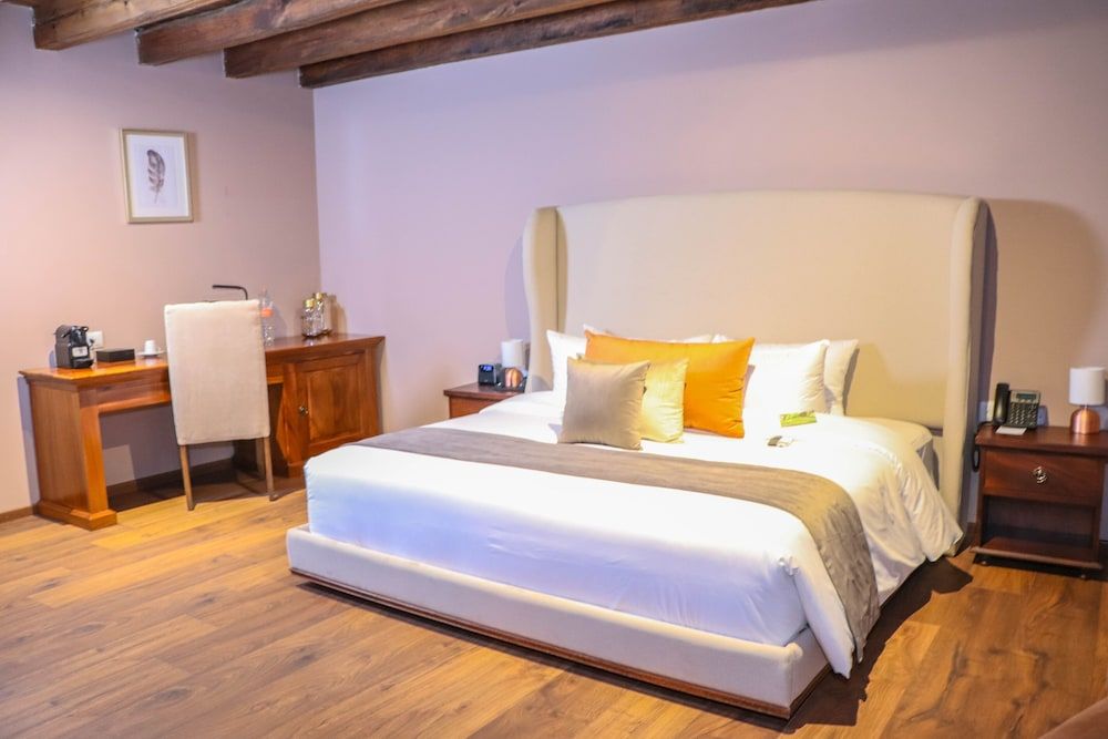 Gamma Morelia Vista Bella Deluxe Room, 1 King Bed 2