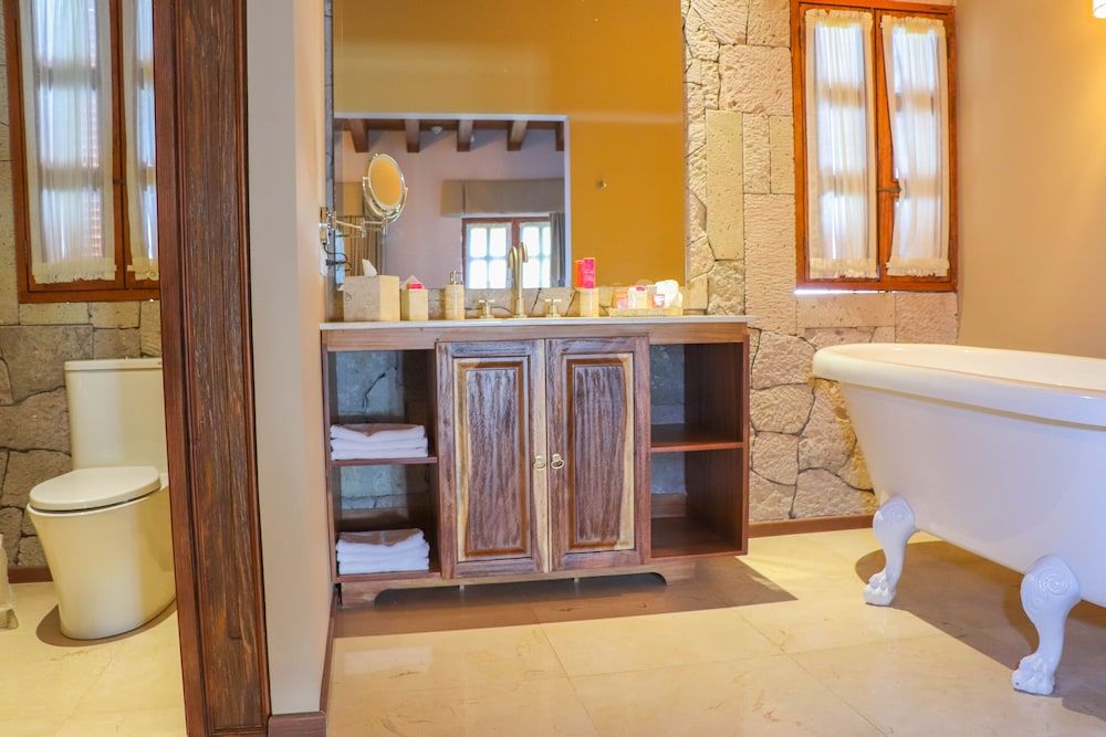 Gamma Morelia Vista Bella Deluxe Room, 1 King Bed 16