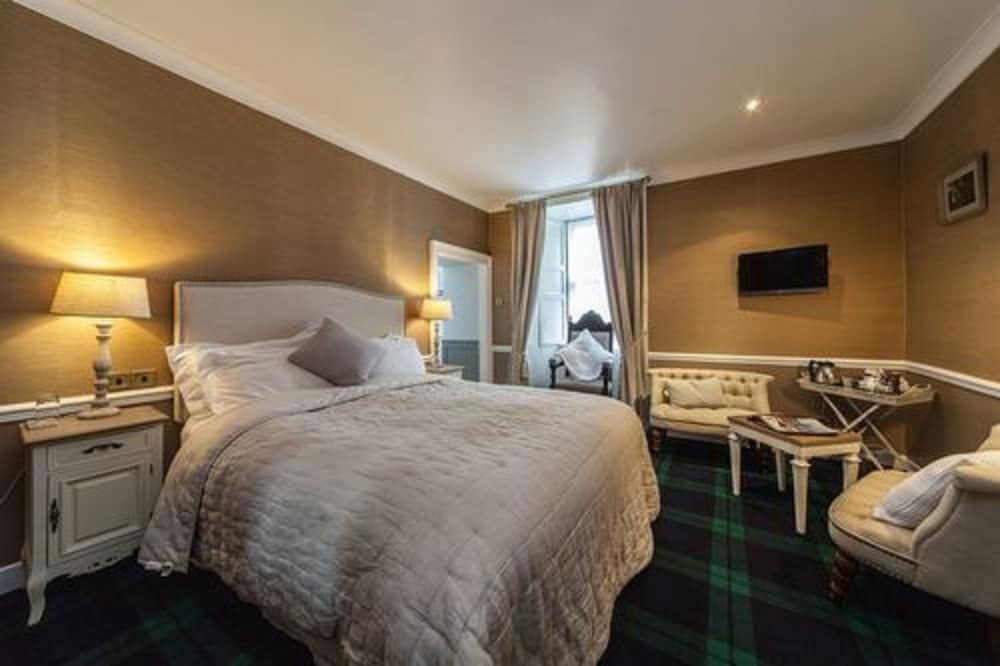 The George Hotel Standard Double Room 3