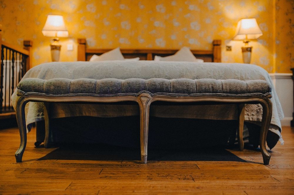 The George Hotel Deluxe Double Room 2