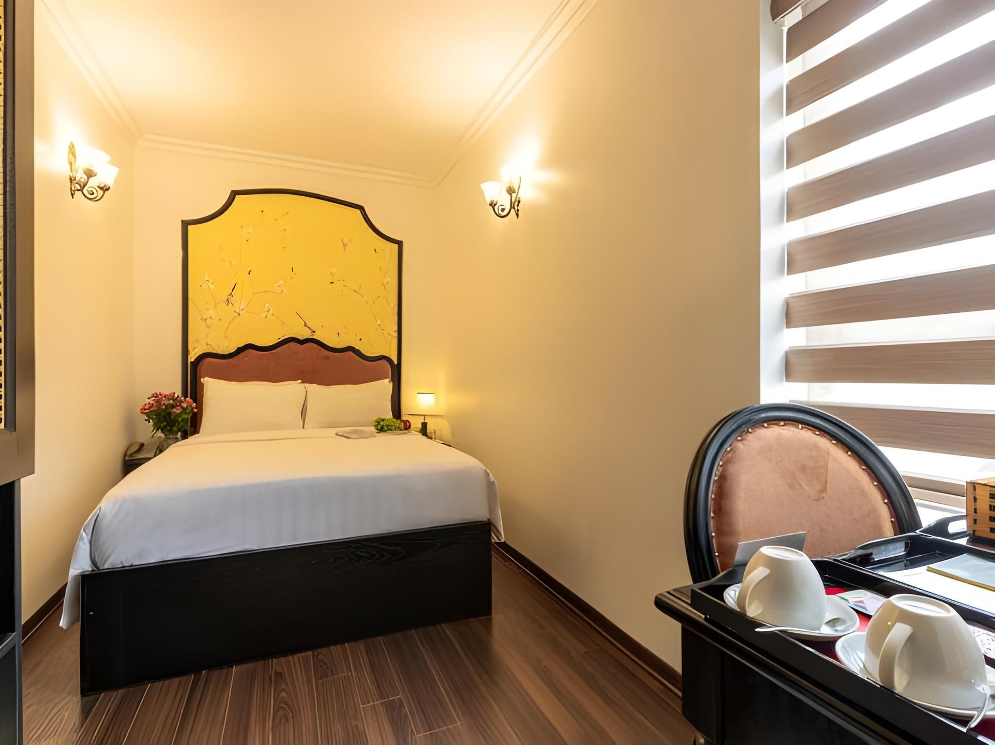 undefined Hanoi House Hotel & Travel 4