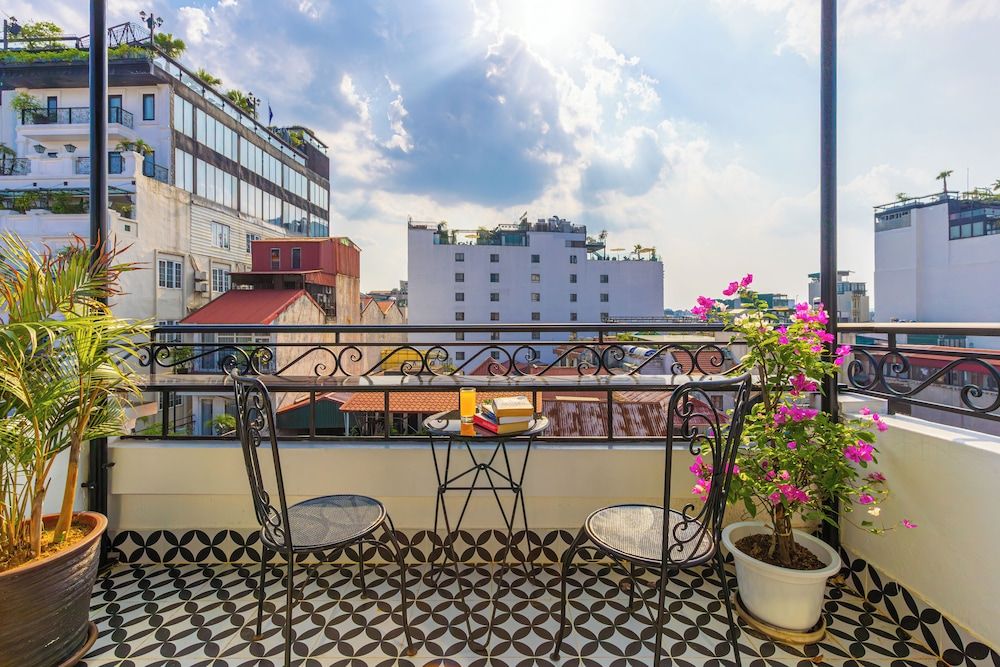 Hanoi House Hotel & Travel Deluxe Double or Twin Room 5