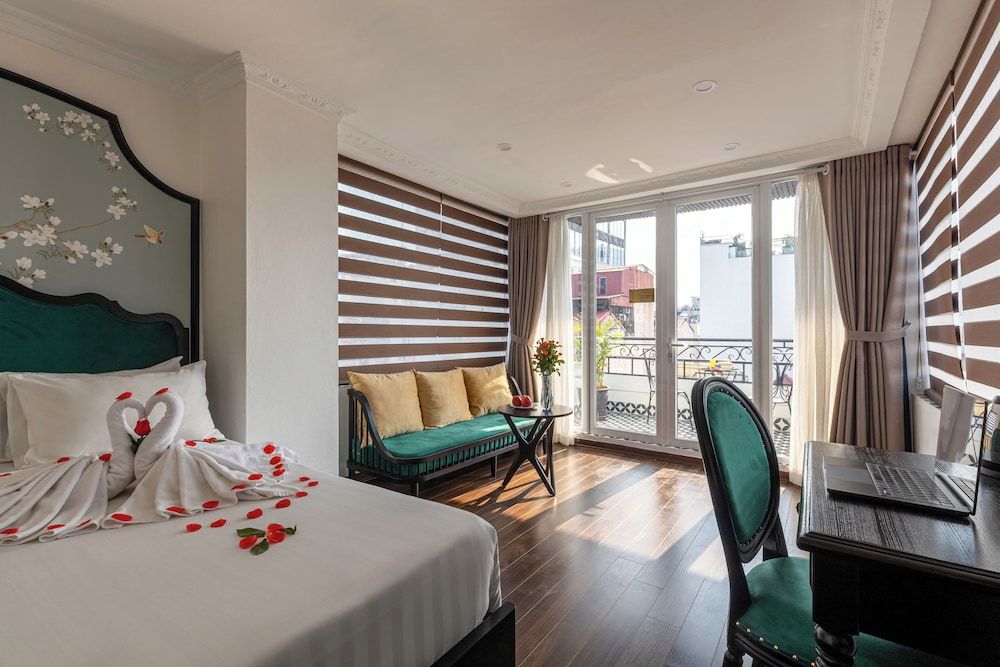 Hanoi House Hotel & Travel Luxury Double Room, Balcony 2