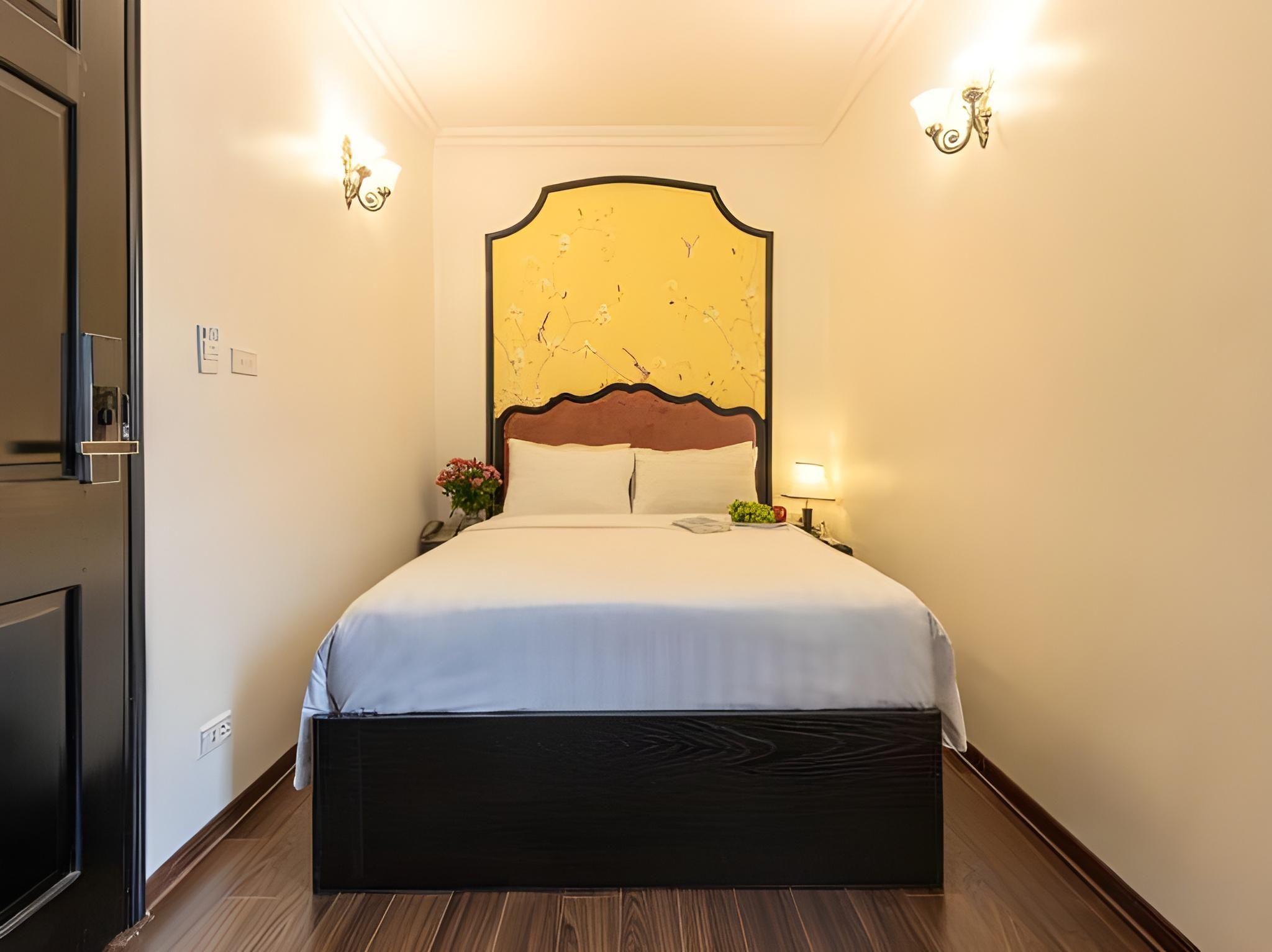 undefined Hanoi House Hotel & Travel 5