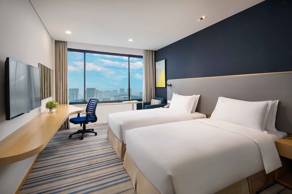 Standard Room, 2 Double Beds, City View