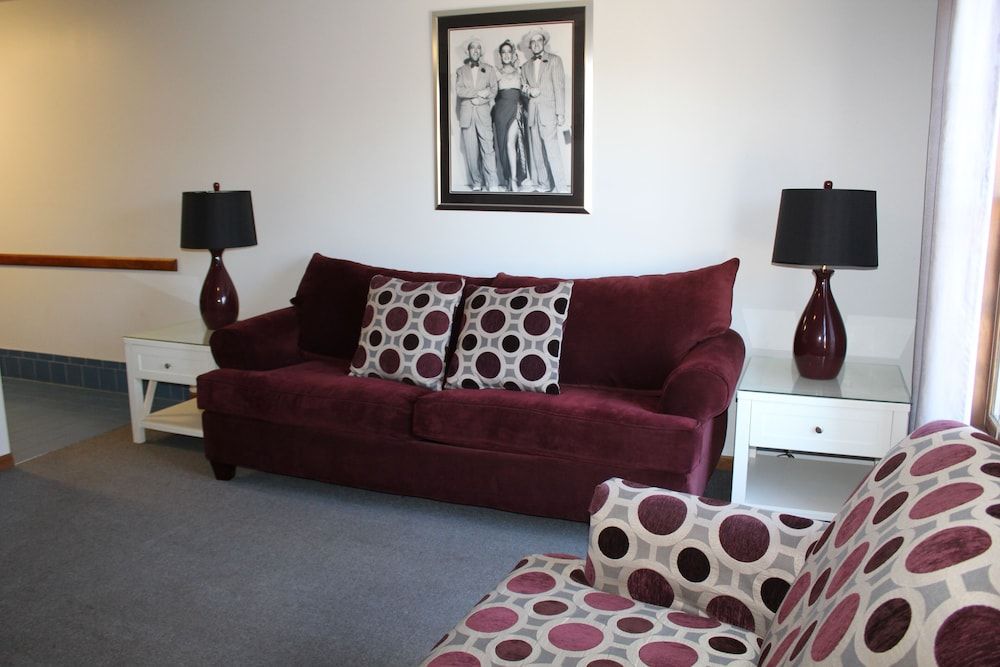 Basswood Resort Grand Suite 3