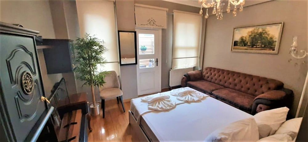 Valide I Suit Room 11