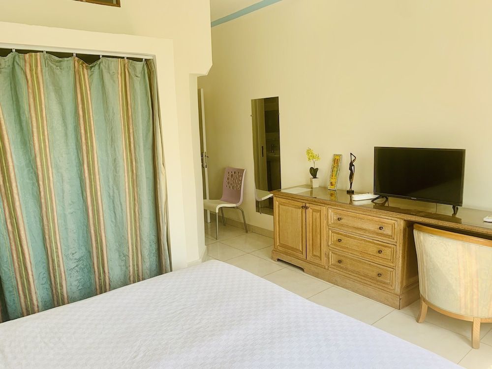 Hôtel Azur Conakry Deluxe Double Room 7