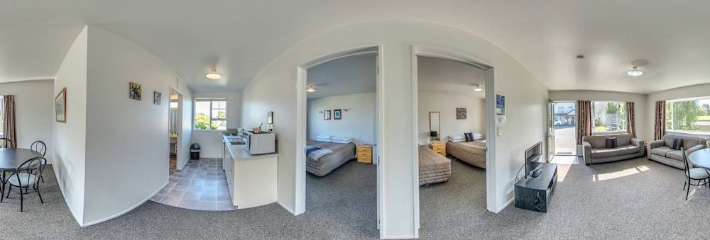 Fitzherbert Court Motel Standard Suite, 2 Bedrooms, Non Smoking, Kitchen (Suite) 4
