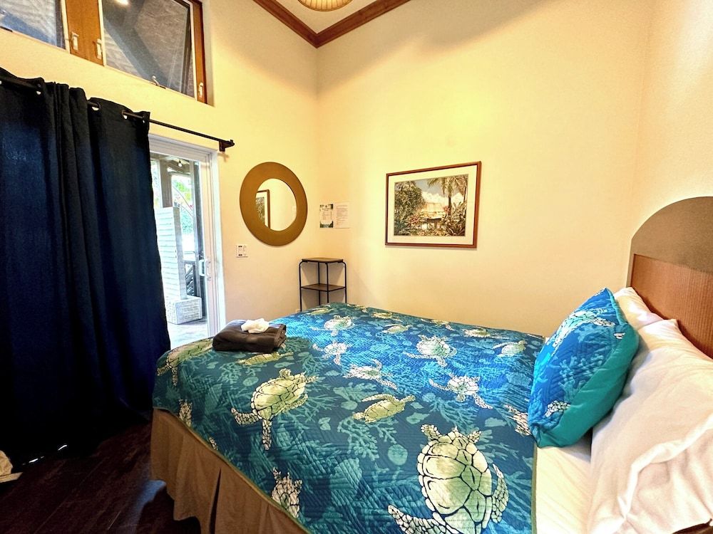 Hawaiian Sanctuary Standard Room