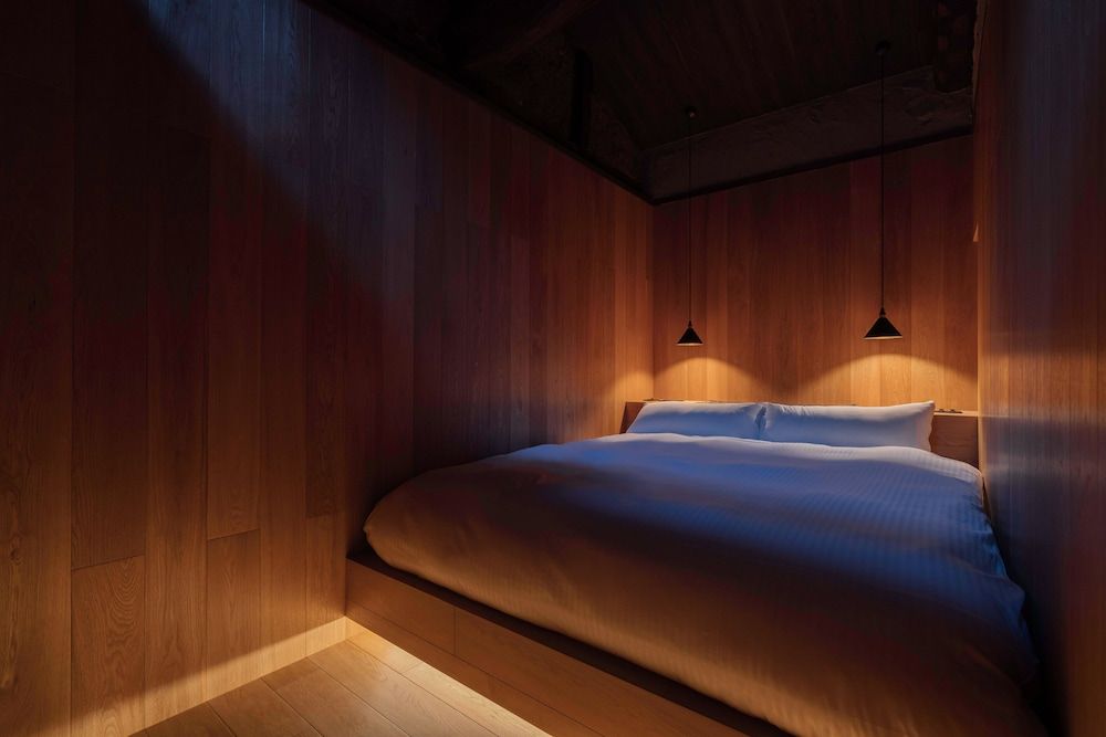 undefined Maana Kamo 10