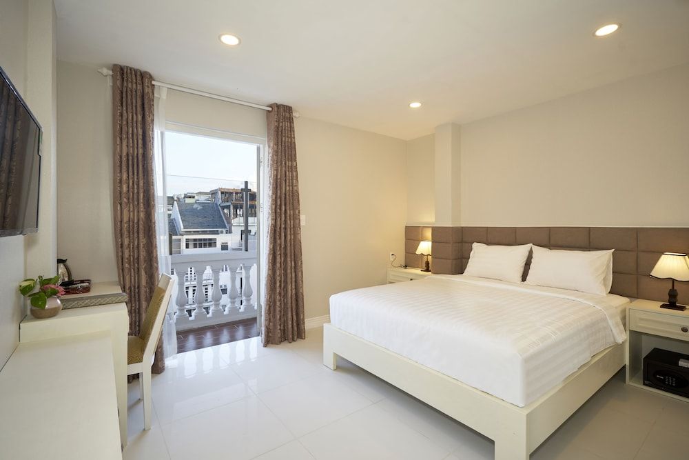 undefined Sunshine Boutique Hotel Phu My Hung 4