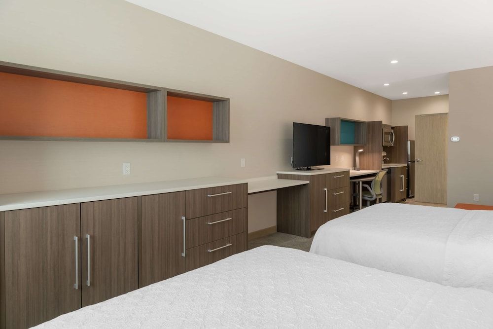 Studio, 2 Queen Beds, Accessible (Hearing)