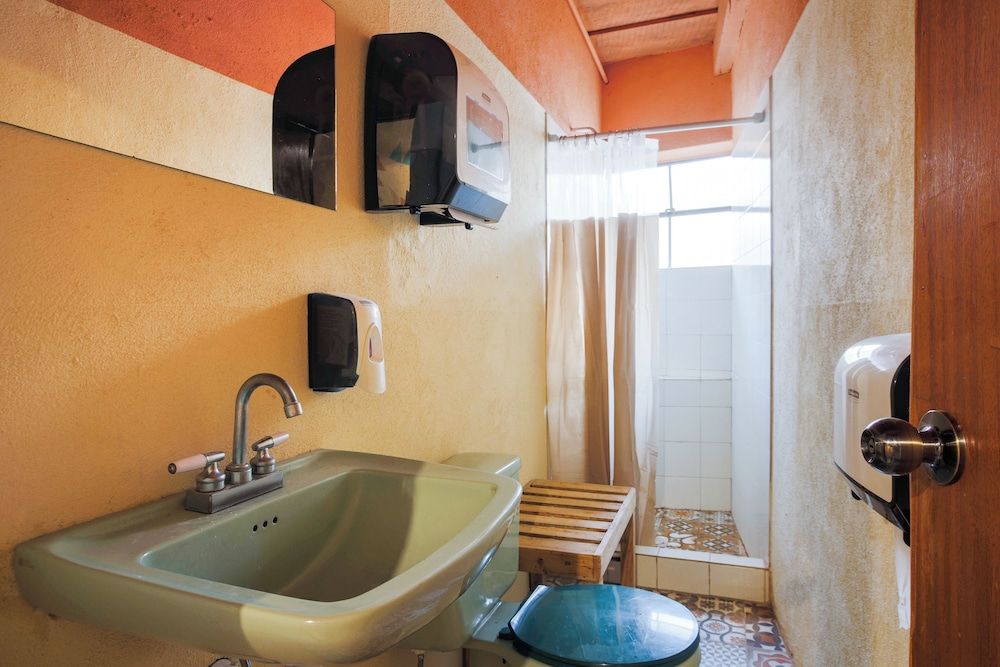 Socialtel Atitlan Compact Private Room, Shared Bathroom 4
