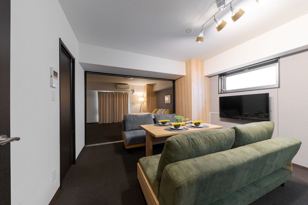 Takuto Stay Sakaisuji-Honmachi Deluxe Twin Room 11