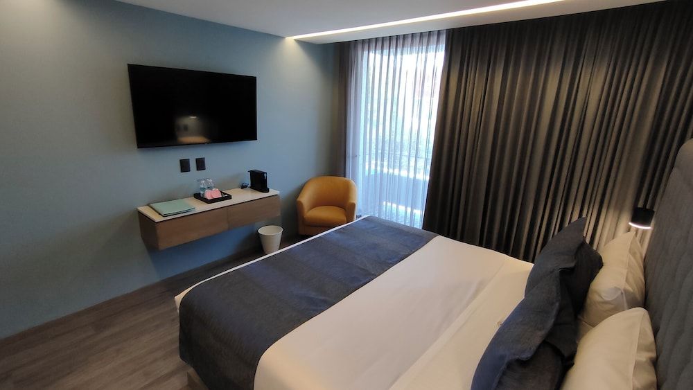 undefined Alia Inn Boutique WTC 2