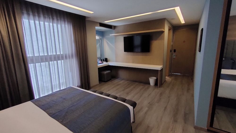 Alia Inn Boutique WTC Doble Suite Queen 3