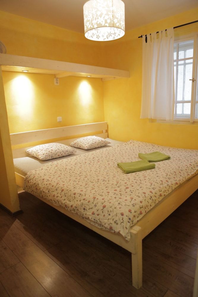 undefined Charles Bridge Economic Hostel 2