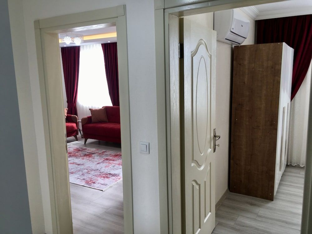 Kaya House Daily Flat Deluxe Apartment, City View 10