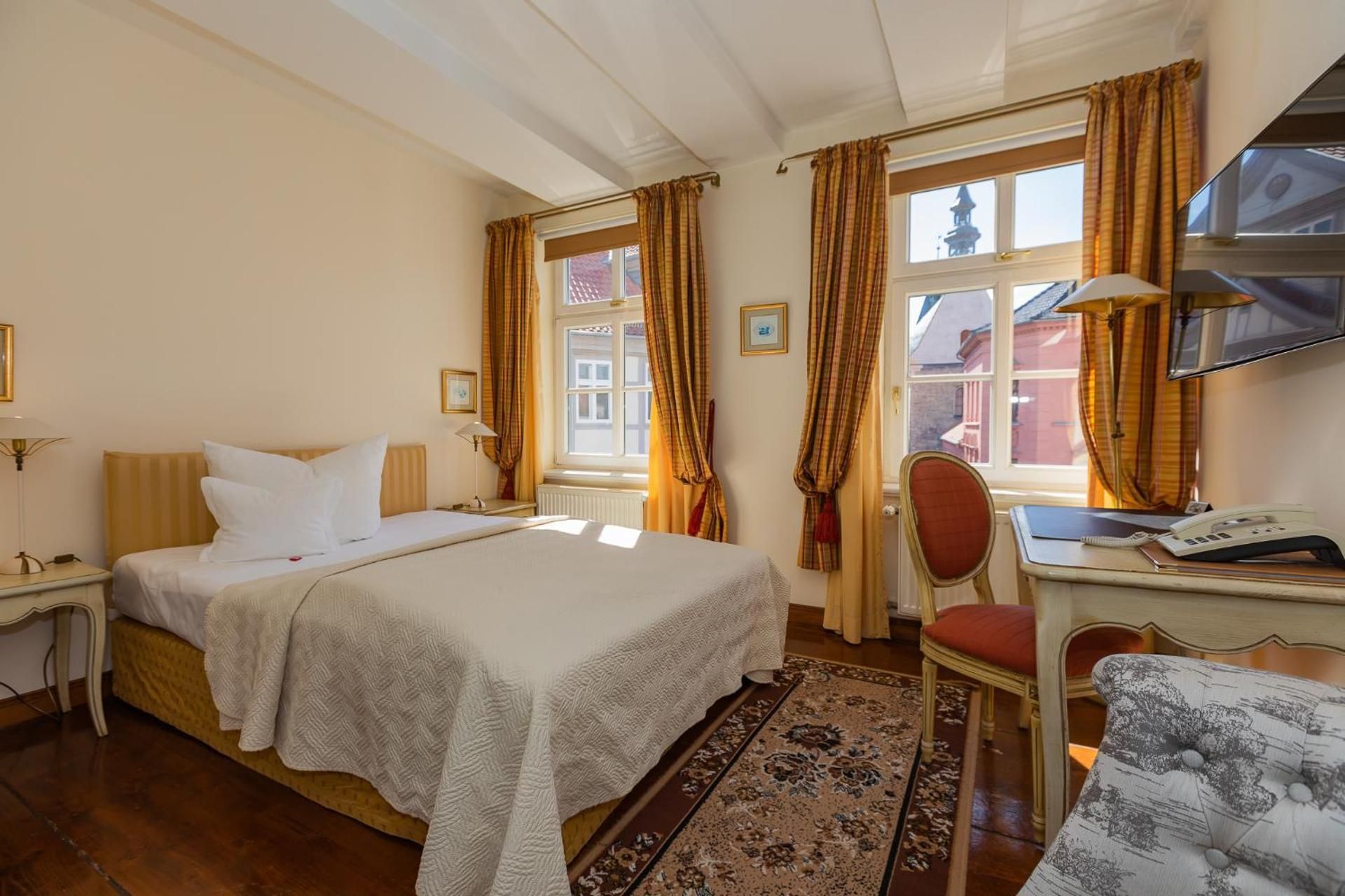 Kleines Doppelzimmer - Französisches Bett (55 in breit) - keine Hunde erlaubt