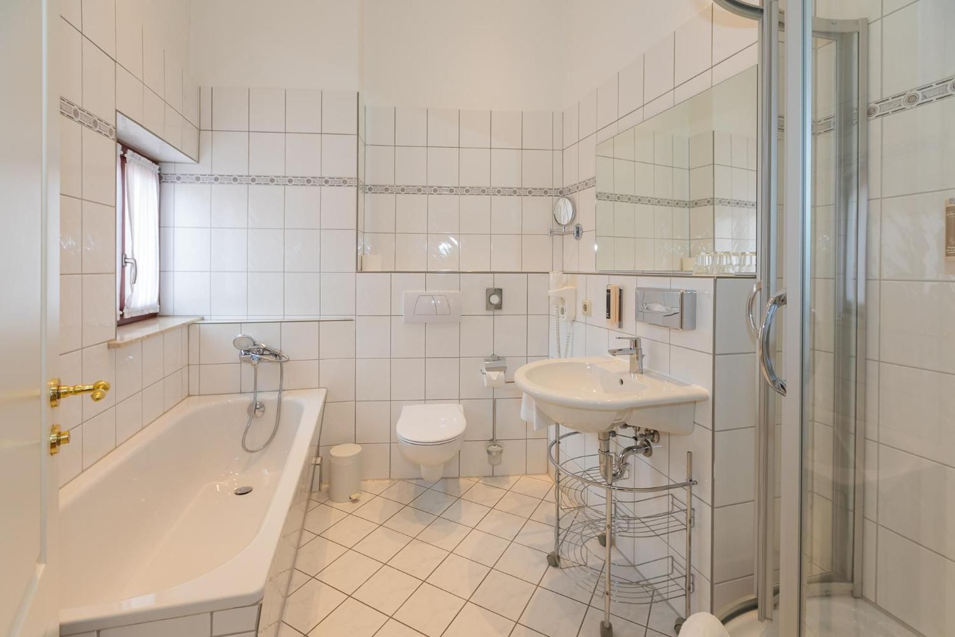 Suite - Annex (dogs not allowed)
