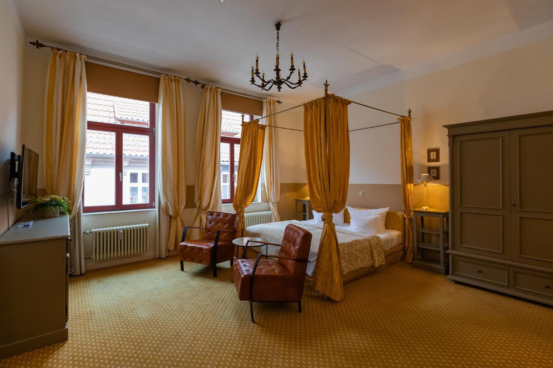 Suite - Annex (dogs not allowed)