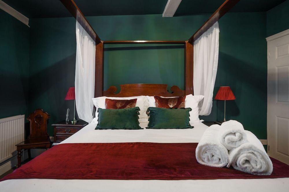 The Limes Double Room (Four Poster Bed) 2