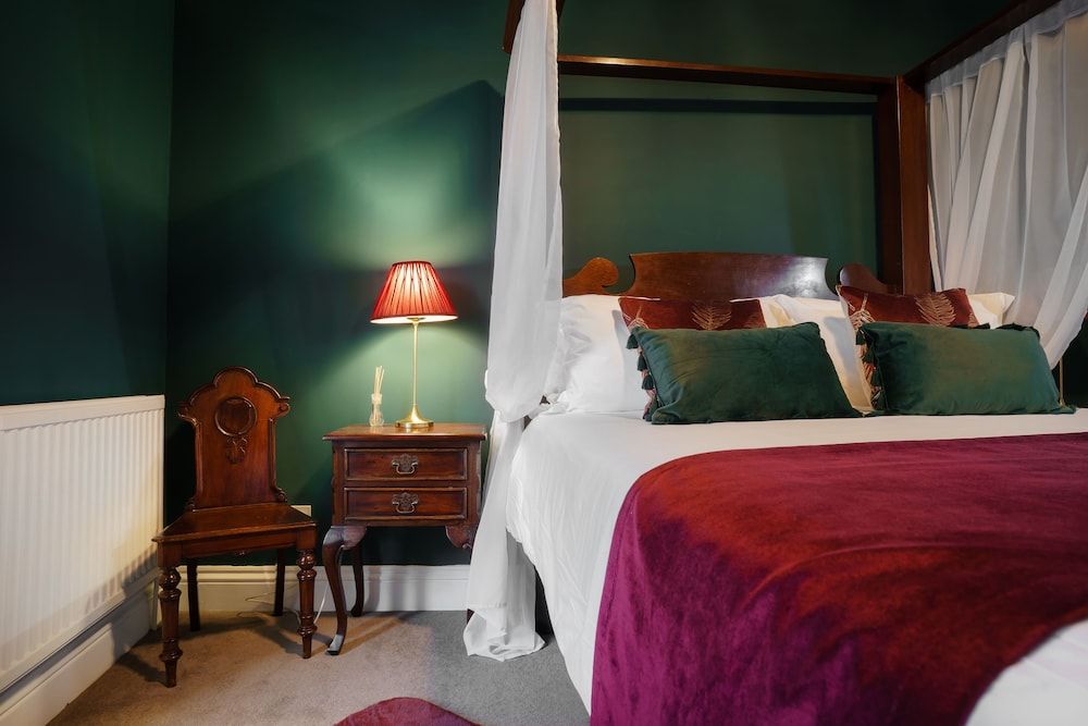 The Limes Double Room (Four Poster Bed) 3