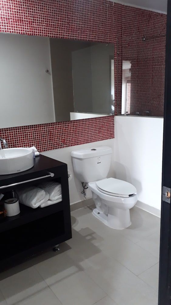 Capital St. Standard Apartment 8