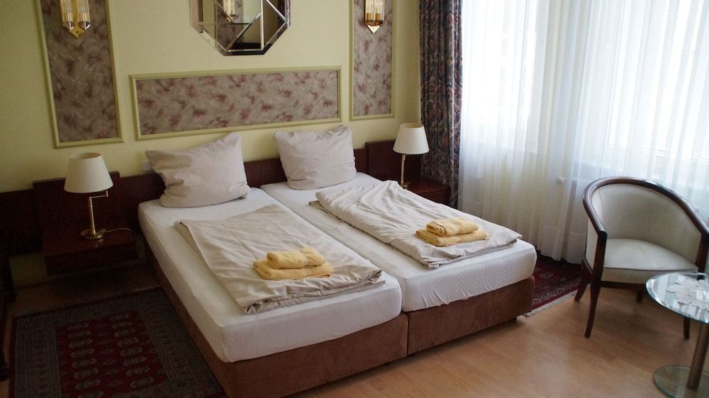 Hotel Kutscherstube Double Room, Private Bathroom 2