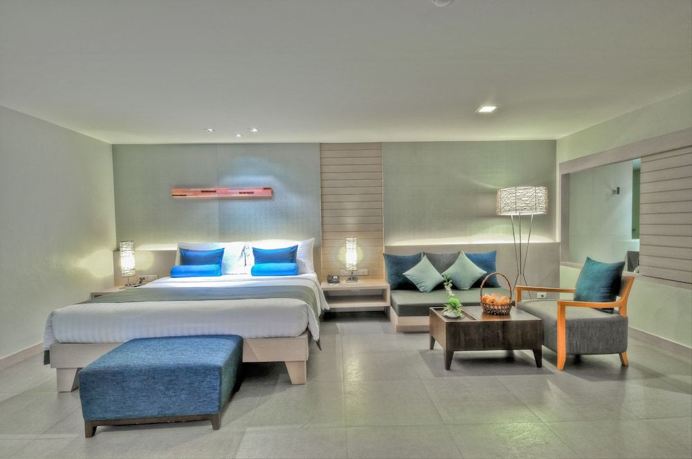 Premier Triple Room