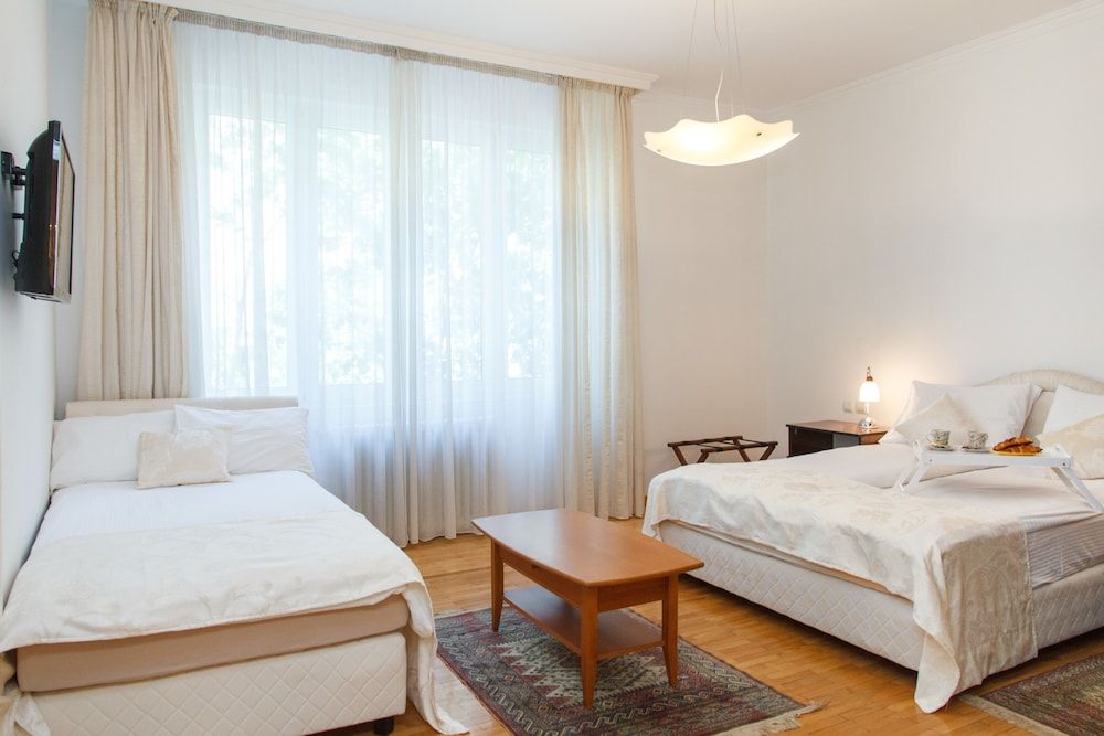 Standard Apartment, 2 Bedrooms, Kitchen, City View