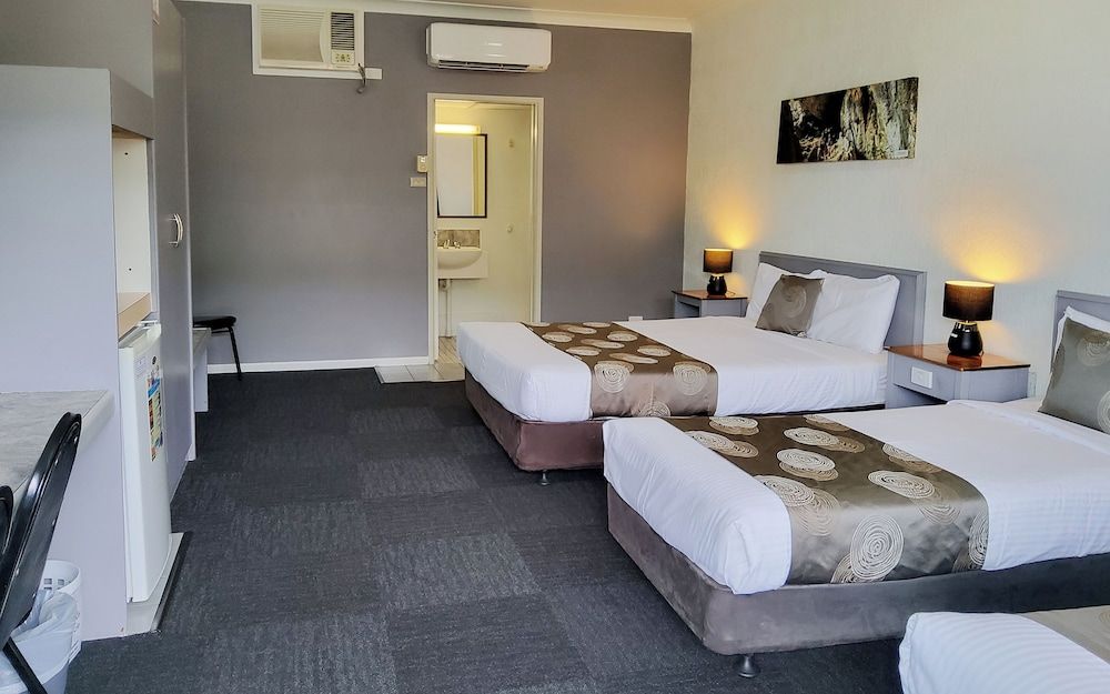 Archer Park Motel Family Room (Non Pet)